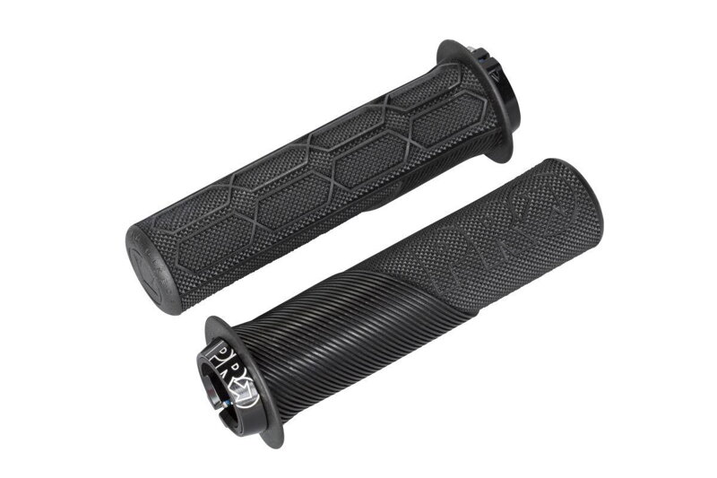 Poignées PRO TRAIL LOCK ON avec garniture noire 132x32mm Poignées PRO TRAIL LOCK ON avec garniture noire 132x32mm